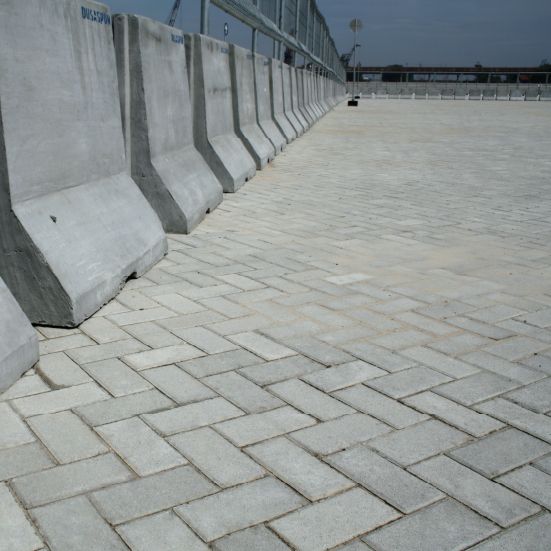 Paving Block Industri atau Pabrik dengan Kekuatan Maksimal