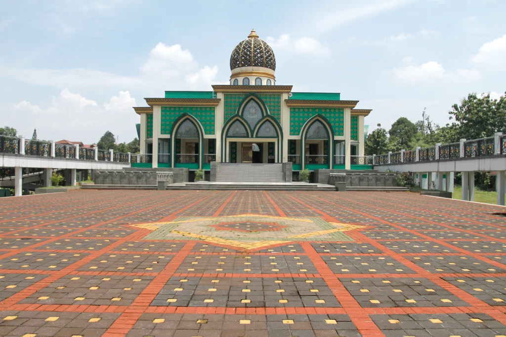Masjid Pesantren Al Hamid: Desain Paving Block dengan Nilai Islami