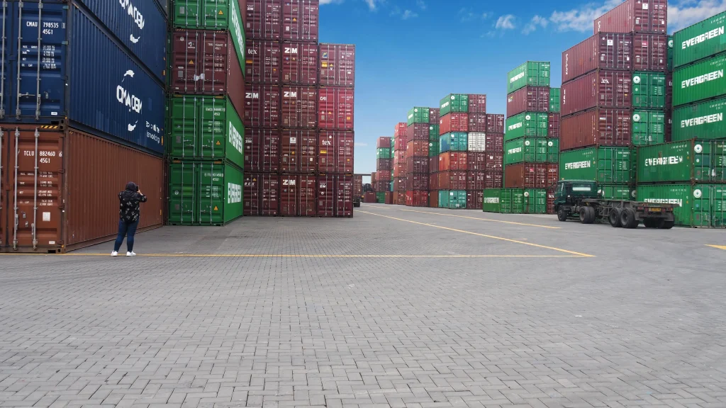 Paving Block Heavy Duty: Solusi Container Yard Conbloc di Cakung Jakarta