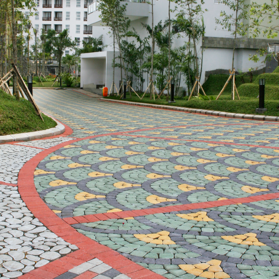 Classico: Desain Artistik Paving Block Kipas & Melingkar