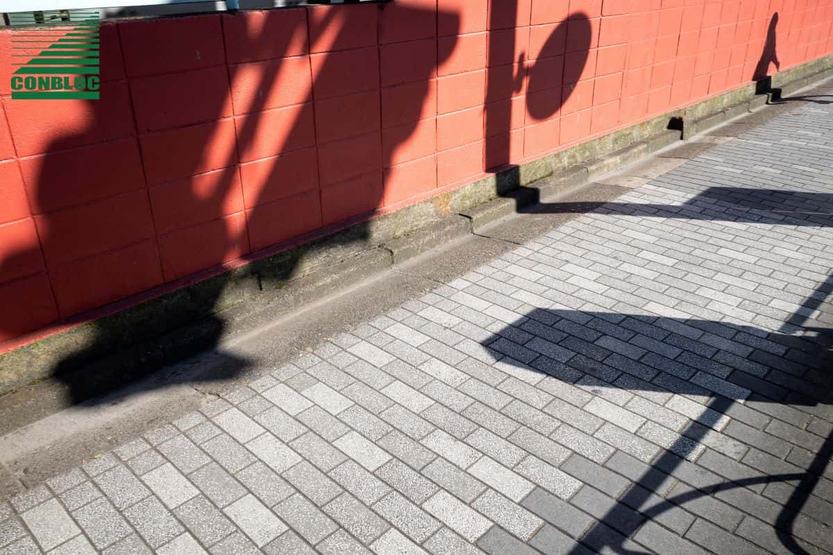 Conblock: Definisi, Fungsi, Jenis, dan Tips Memilihnya