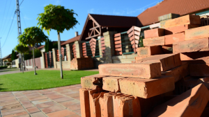 Cara Menentukan Ketebalan Paving Block yang Tepat